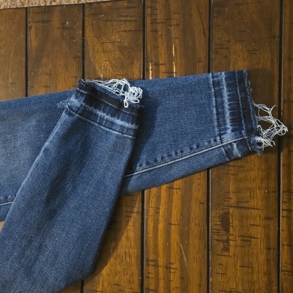 Spanx Distressed Skinny Jeans Size Medium - Picture 2 of 7